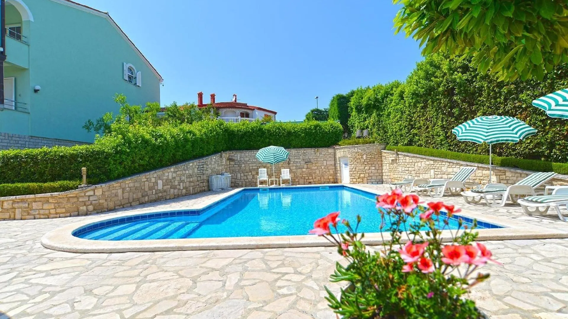 Apartment Ferienwohnung Fuer 4 Personen Ca 51 Qm In Pula, Istrien Istrische Riviera