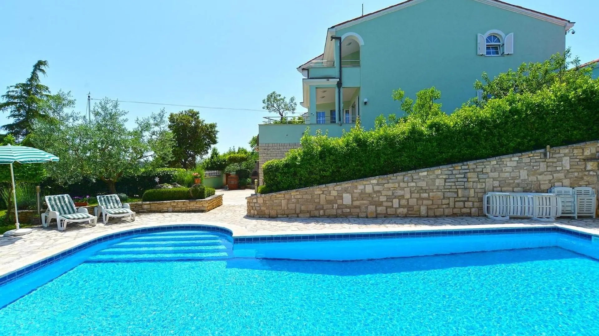 Apartment Ferienwohnung Fuer 4 Personen Ca 51 Qm In Pula, Istrien Istrische Riviera